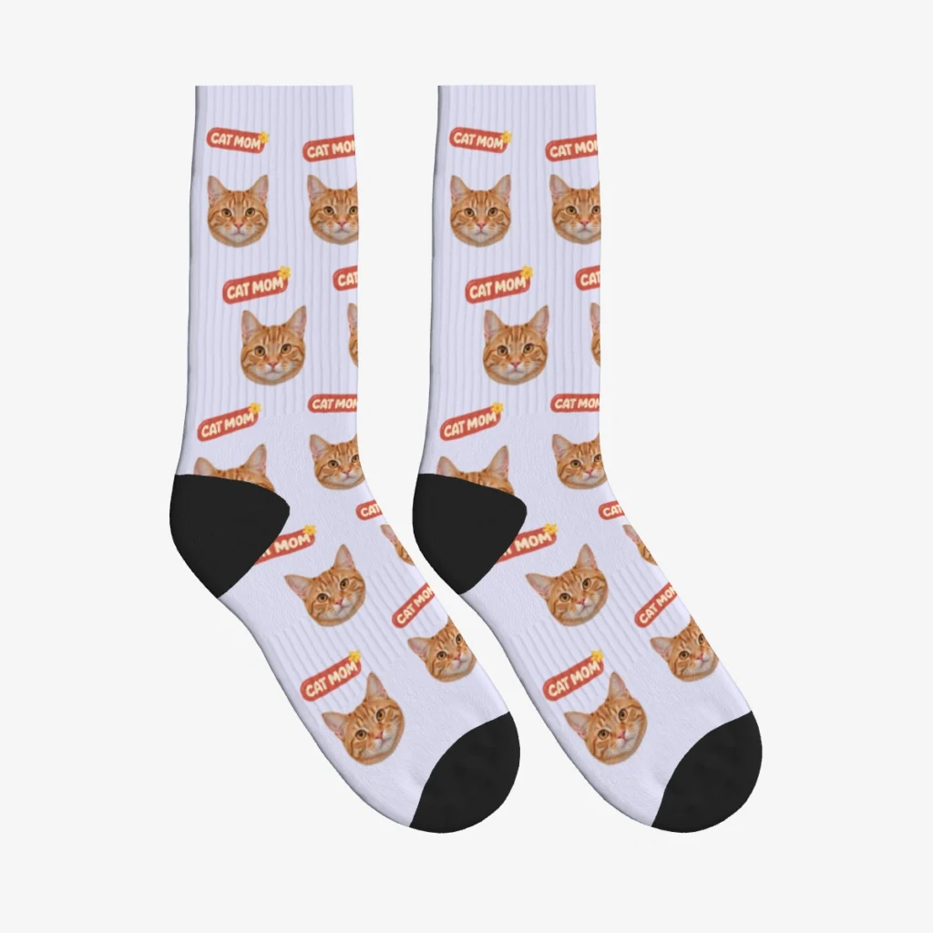 Cat Mom Badge Cat Face Socks — Lavender — product view