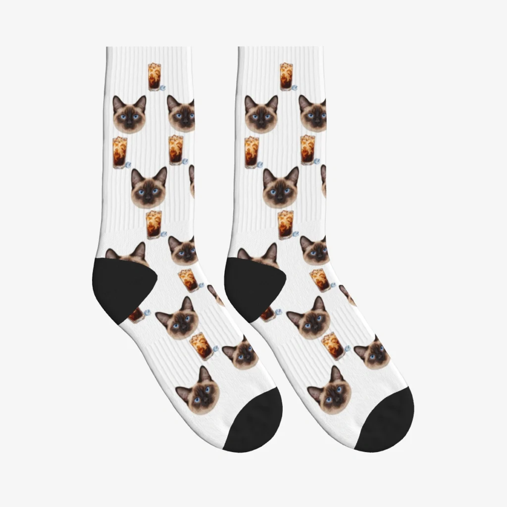 Iced Coffee Afternoon Cat Face Socks — White — product view