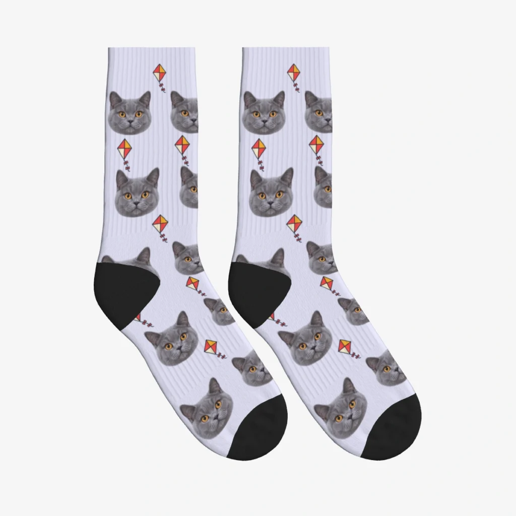 Kites Cat Face Socks — Lavender — product view